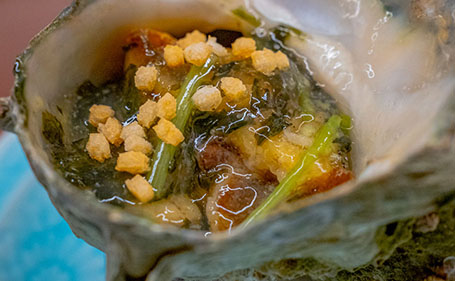 キャビアと手羽先を一度に味わえる!? 驚きの構成で楽しませる日本料理の奥深さ