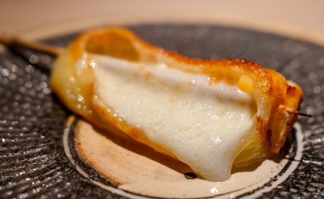 Yakitori Shinohara is one of the only restaurants in Tokyo where you can experience world-renowned "Kobe Takasaka Chicken"